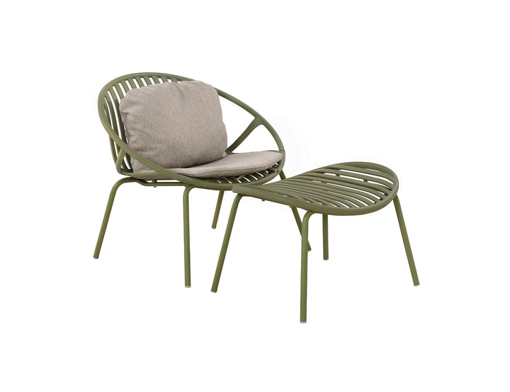 Ample Outdoor Plastic Relaxing Chair
