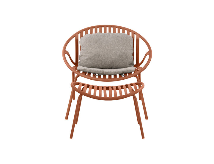 Ample Outdoor Plastic Relaxing Chair
