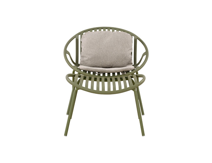 Ample Outdoor Plastic Relaxing Chair