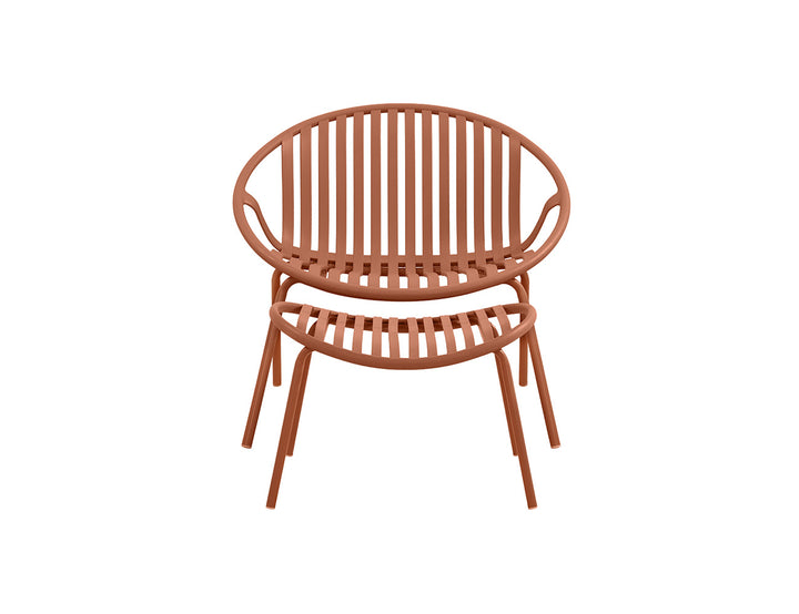 Ample Outdoor Plastic Relaxing Chair