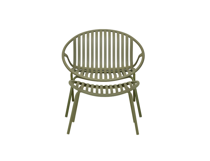 Ample Outdoor Plastic Relaxing Chair