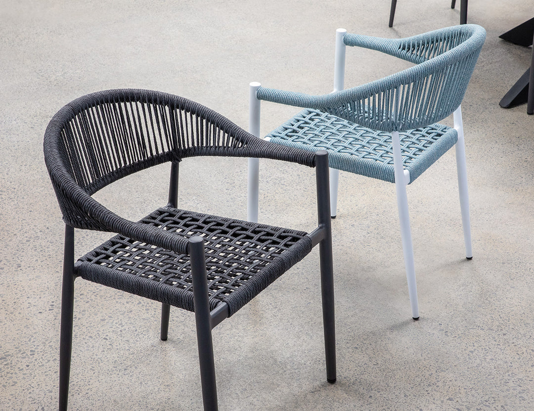 Magpie Aluminium And Rattan Dining chair Color: White+Grey