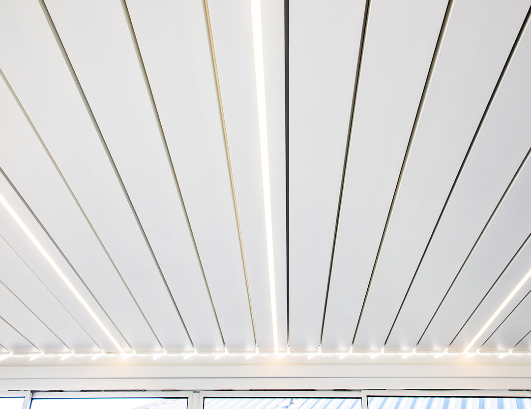 Tasman Motorised Freestanding Louvre Roof Aluminium Pergola Size: 4 x 4m Colour: Black