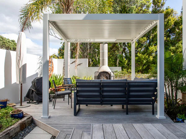 Gordon’s Sunny Corner Turned Into A Calm Backyard Lounge