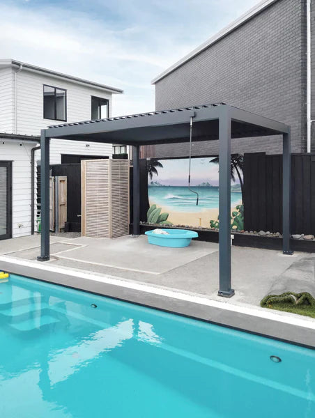 Aria’s Poolside Oasis