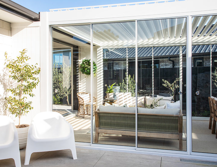 Frame Glass Sliding Door for Baltic Wall Mounted Pergola