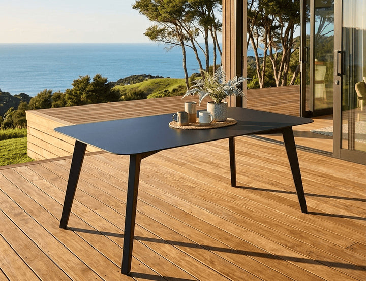 Wren Aluminium Outdoor Coffee Table (100 x 60 cm)
