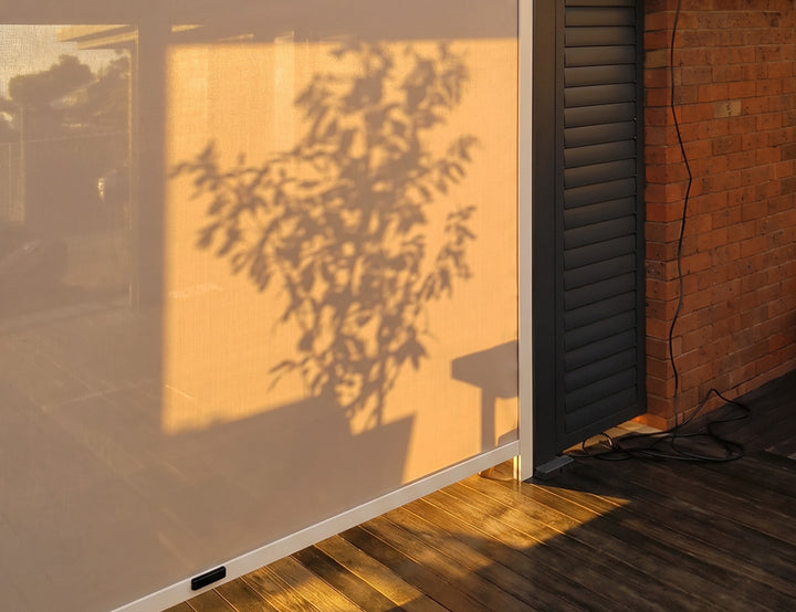 Retractable Shade Blind For Baltic Wall Mounted Pergola 2.0