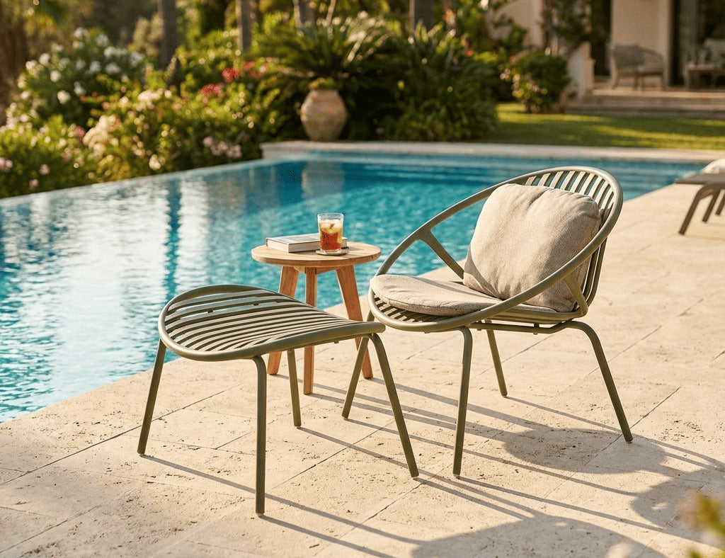 Ample Outdoor Relaxing Chair & Footrest Set