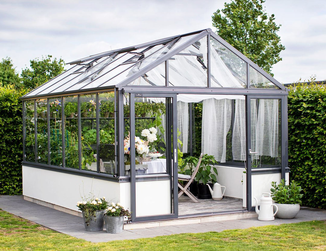 Olympus Terra Glasshouse