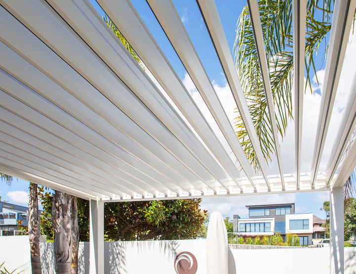 Baltic Motorised  Freestanding  Louvre Roof Aluminium Pergola