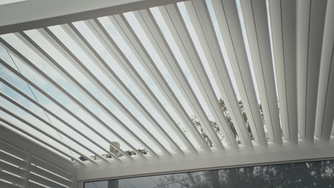 Baltic Motorised  Freestanding  Louvre Roof Aluminium Pergola